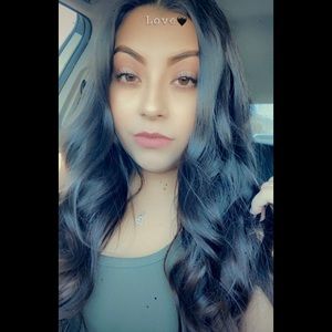 Meet your Posher, Elena